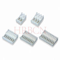 تغذیه 2.54 میلی متری پیچ از طریق IDC با زبانه های قطبی M2051-NR